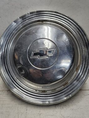 Vintage 50s 60s CHEVROLET Bowtie Stainless 10.5 inch Dog Dish Hubcap Ratrod Wall